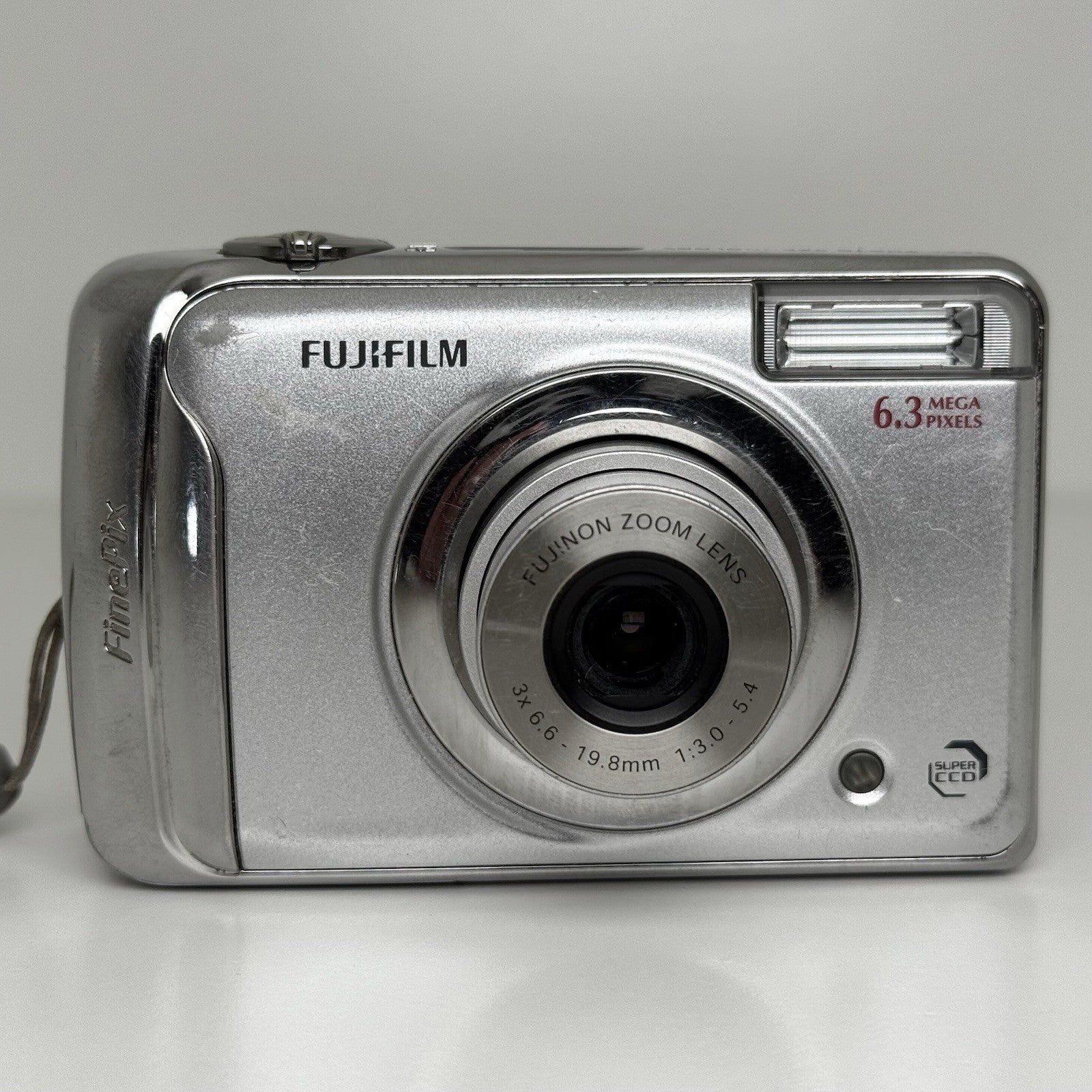 Fujifilm FinePix A610 Silver Compact Digital Camera