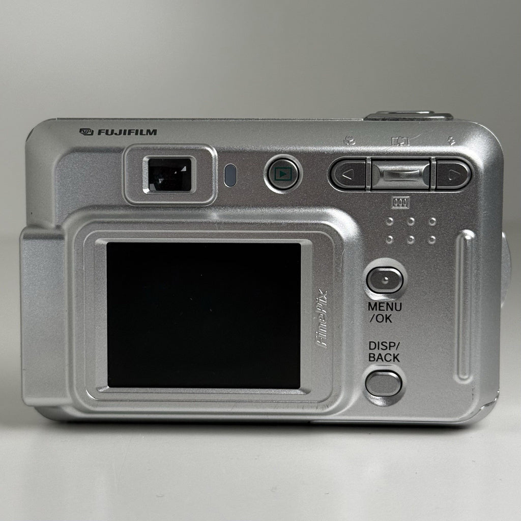 Fujifilm Finepix A500 Silver Compact Digital Camera UNTESTED FOR PARTS ONLY!