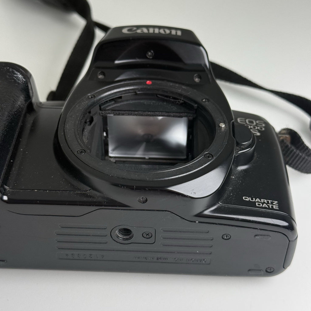 Canon EOS 1000 S 35mm SLR Film Camera & Canon 35-80mm Lens UNTESTED