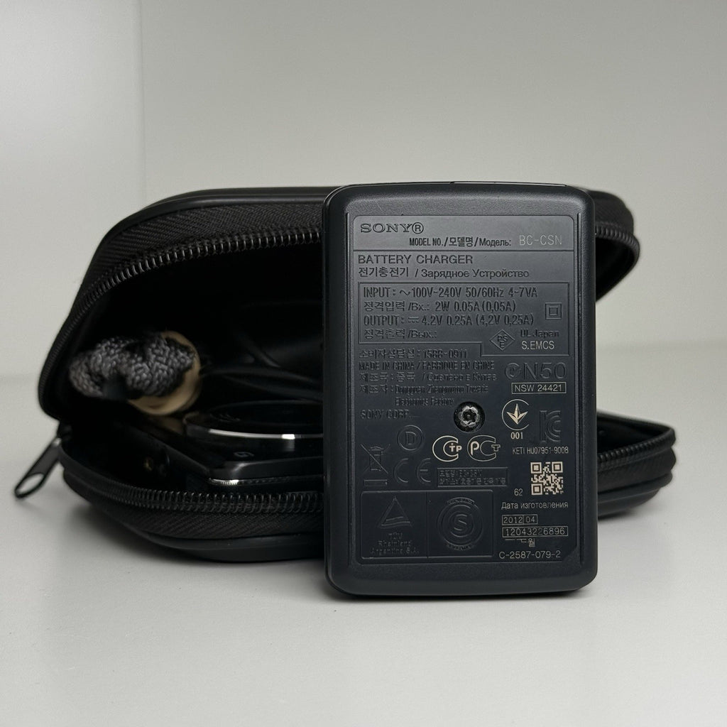 Sony CyberShot DSC-W690 Black Compact Digital Camera