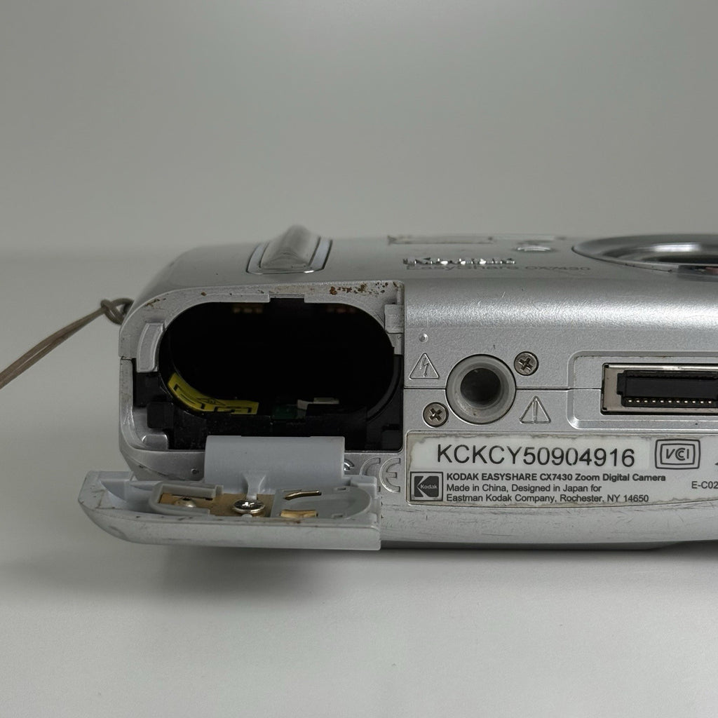 Kodak EasyShare CX7430 Silver Compact Digital Camera