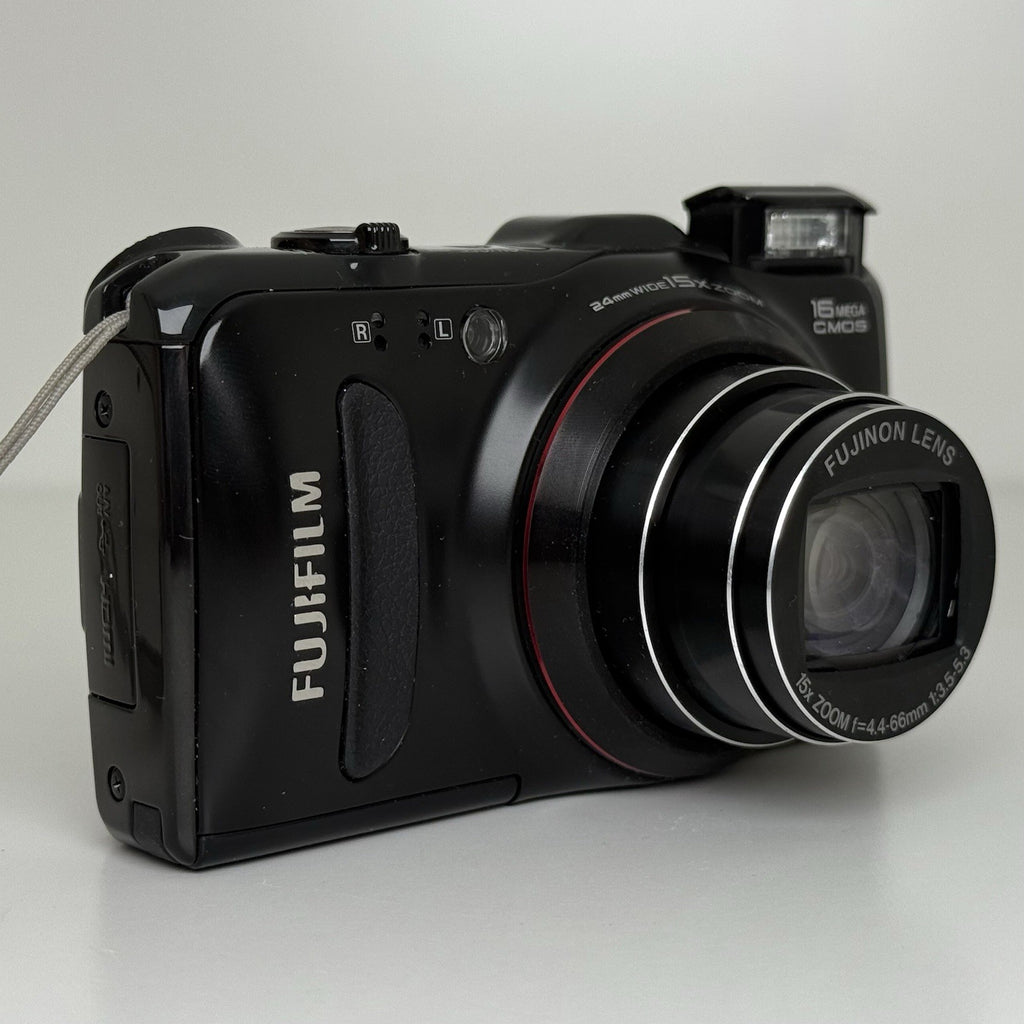 Fujifilm Finepix F550 EXR Silver Compact Digital Camera