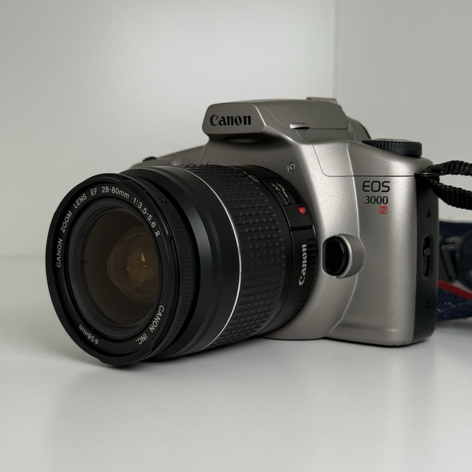 Canon EOS 3000n Vintage 35mm Film Camera w/ Canon 28-80mm Lens