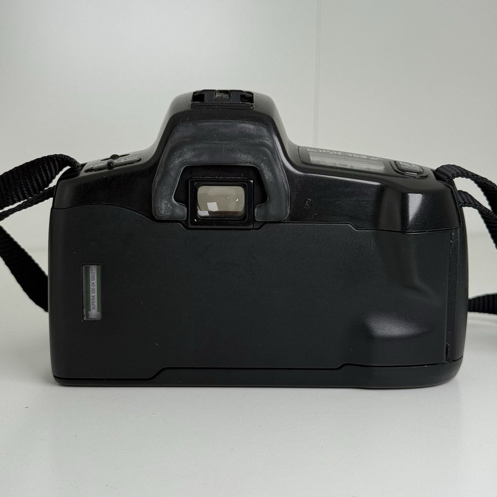 Minolta Dynax 300si Black 35mm SLR Film Camera Body Only