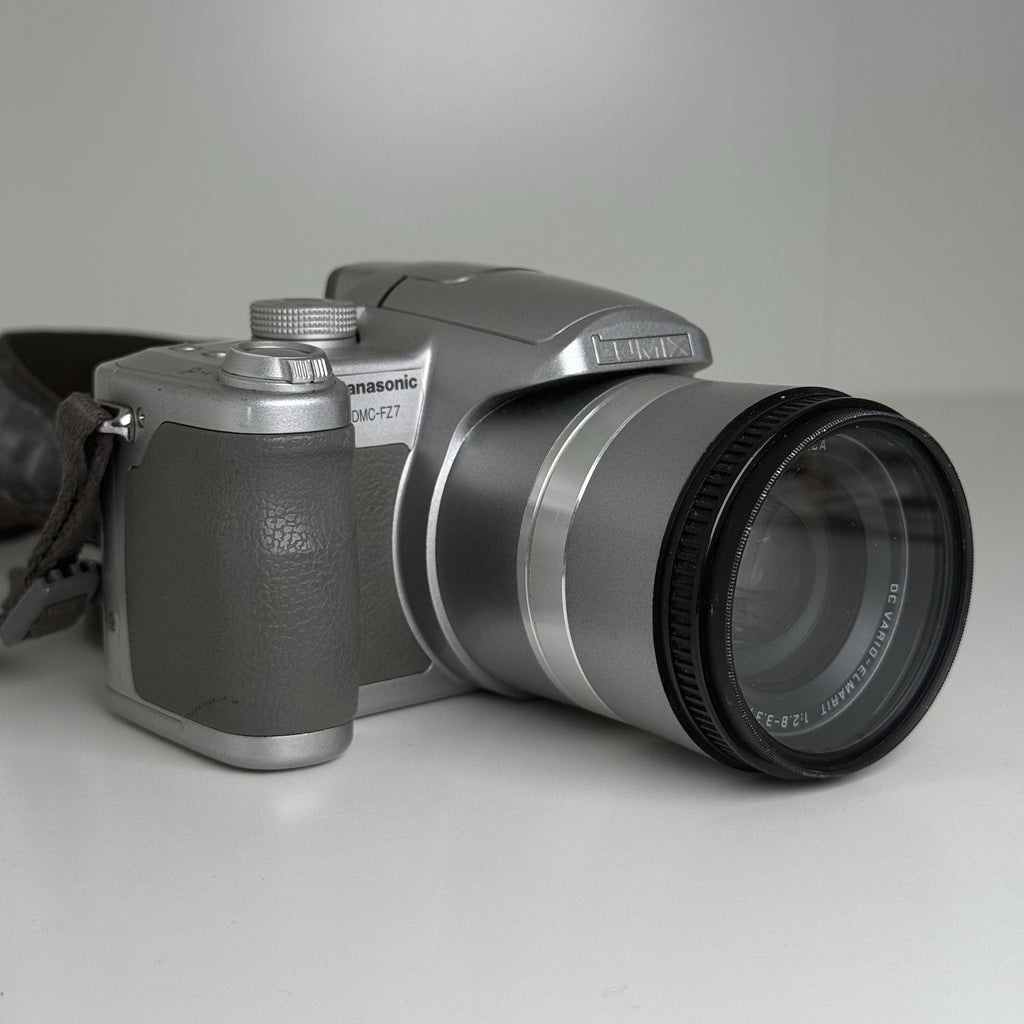 Panasonic Lumix DMC-F27 Silver Compact Digital Camera