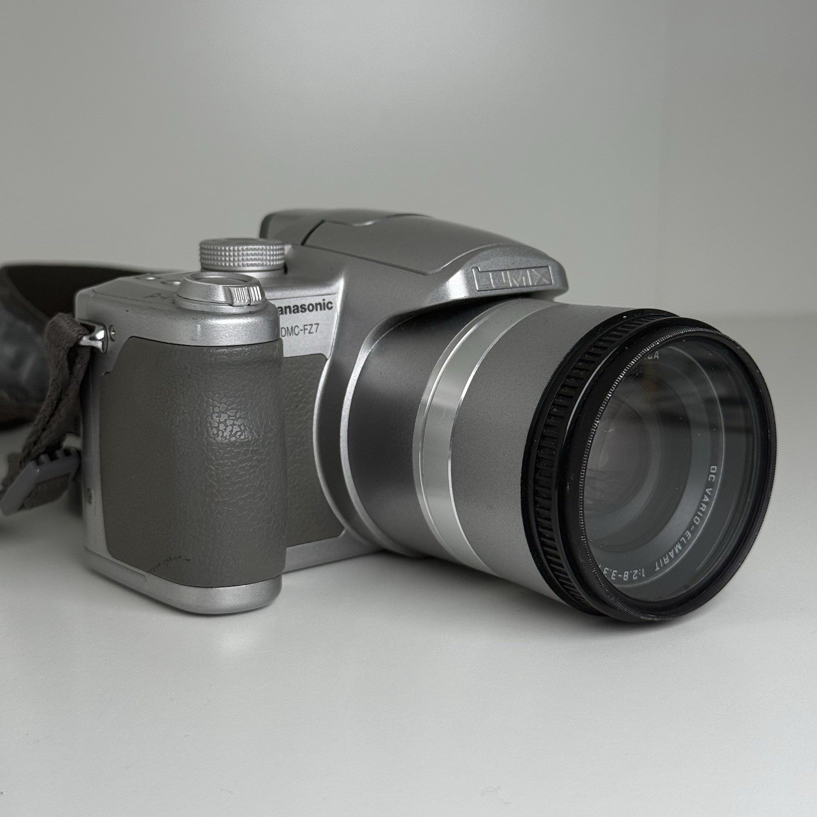 Panasonic Lumix DMC-F27 Silver Compact Digital Camera