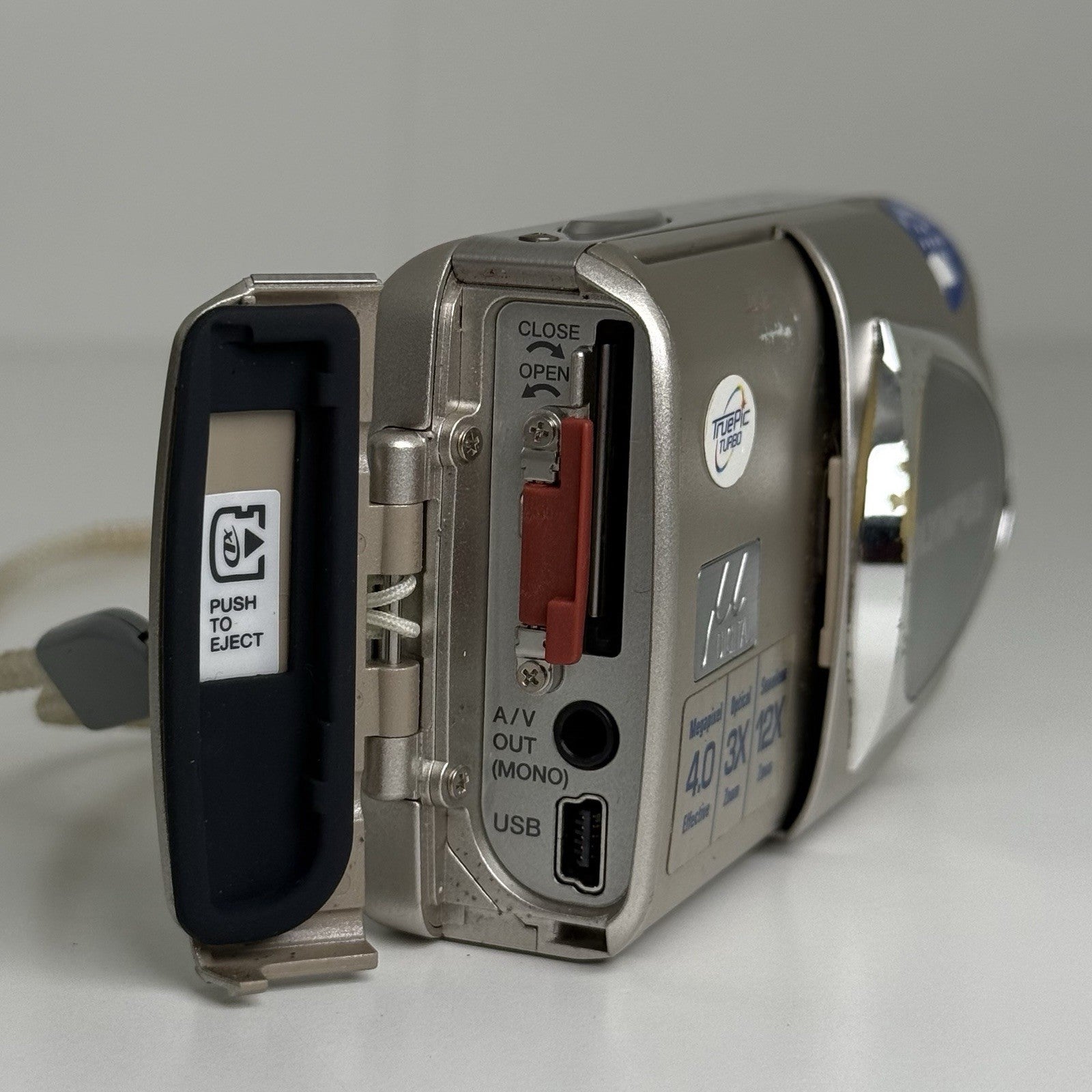 Olympus Stylus 410 Champagne Compact Digital Camera + Battery