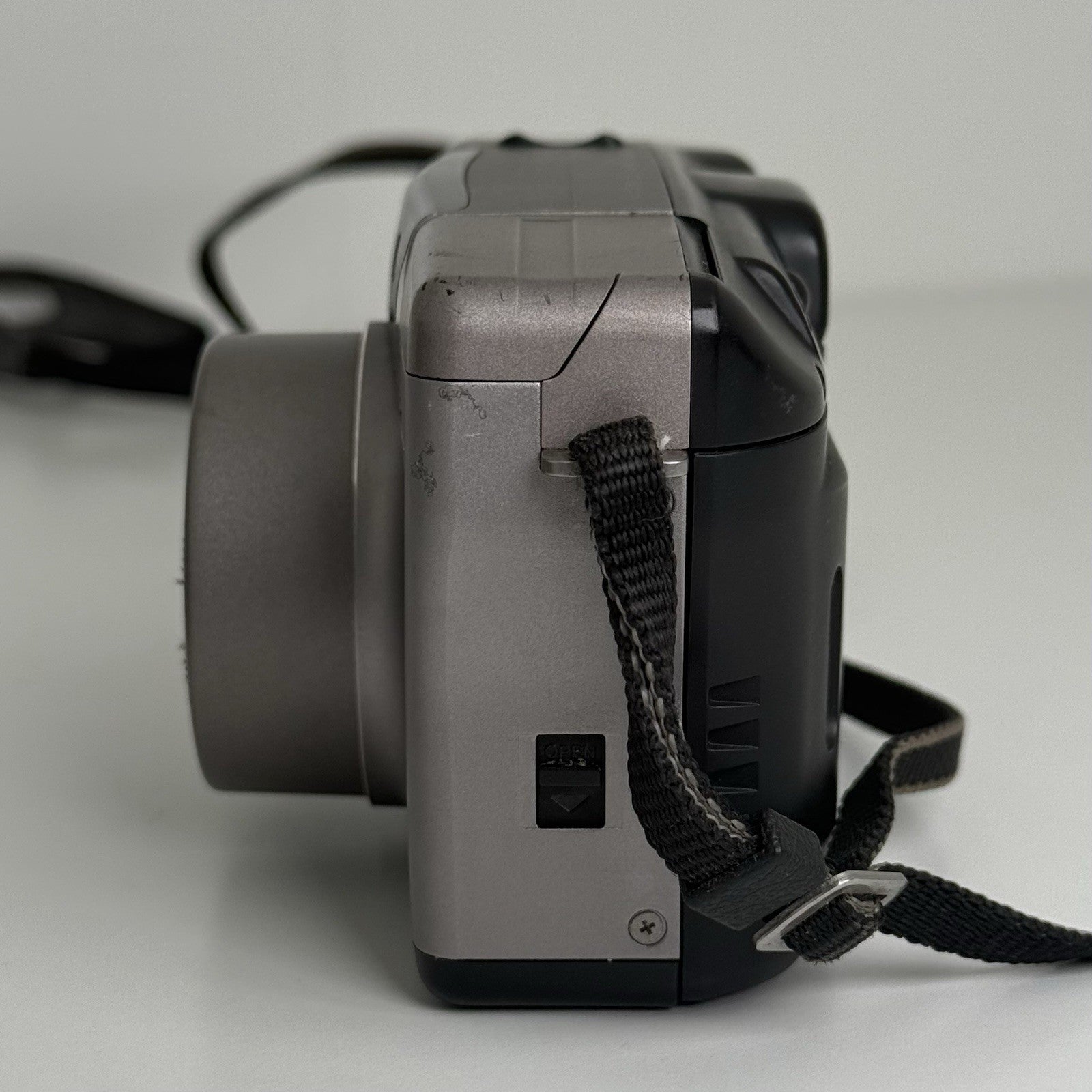 Canon Autoboy SII Panorama 35mm Film Camera w/ Case & Strap S2