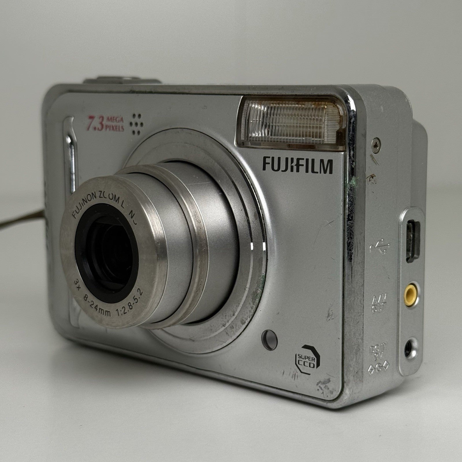 Fujifilm FinePix A700 Silver Compact Digicam Digital Camera