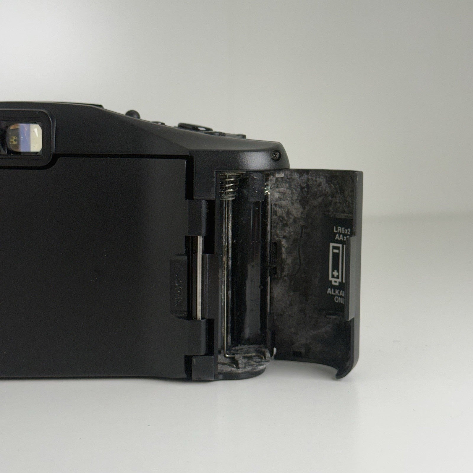 Olympus Superzoom 700 XB Vintage 35mm Film Camera FOR PARTS!