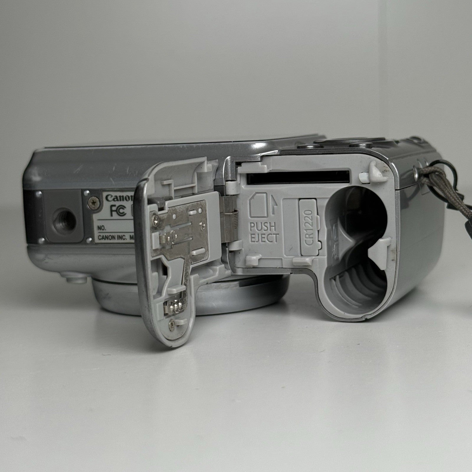 Canon Powershot A720 IS Silver Compact Digital Camera