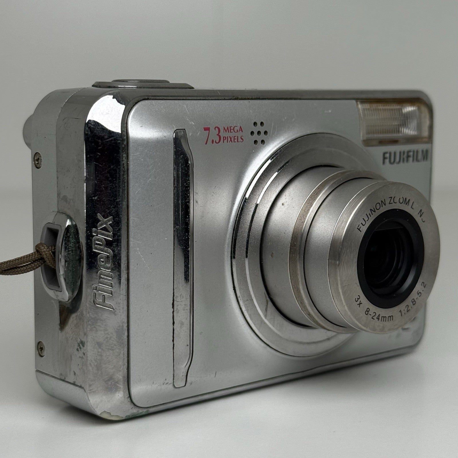 Fujifilm FinePix A700 Silver Compact Digicam Digital Camera