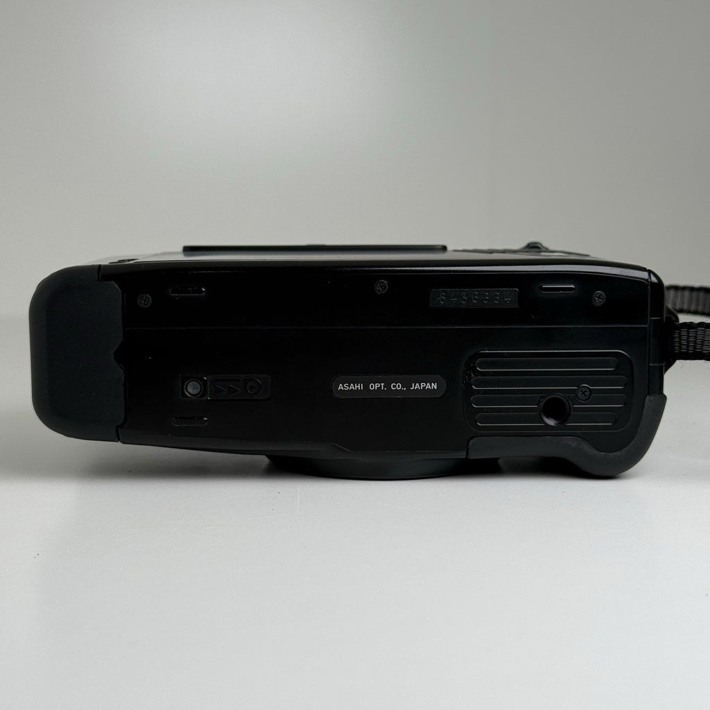 Pentax Zoom 70-X Date Black 35mm Film Camera + Case