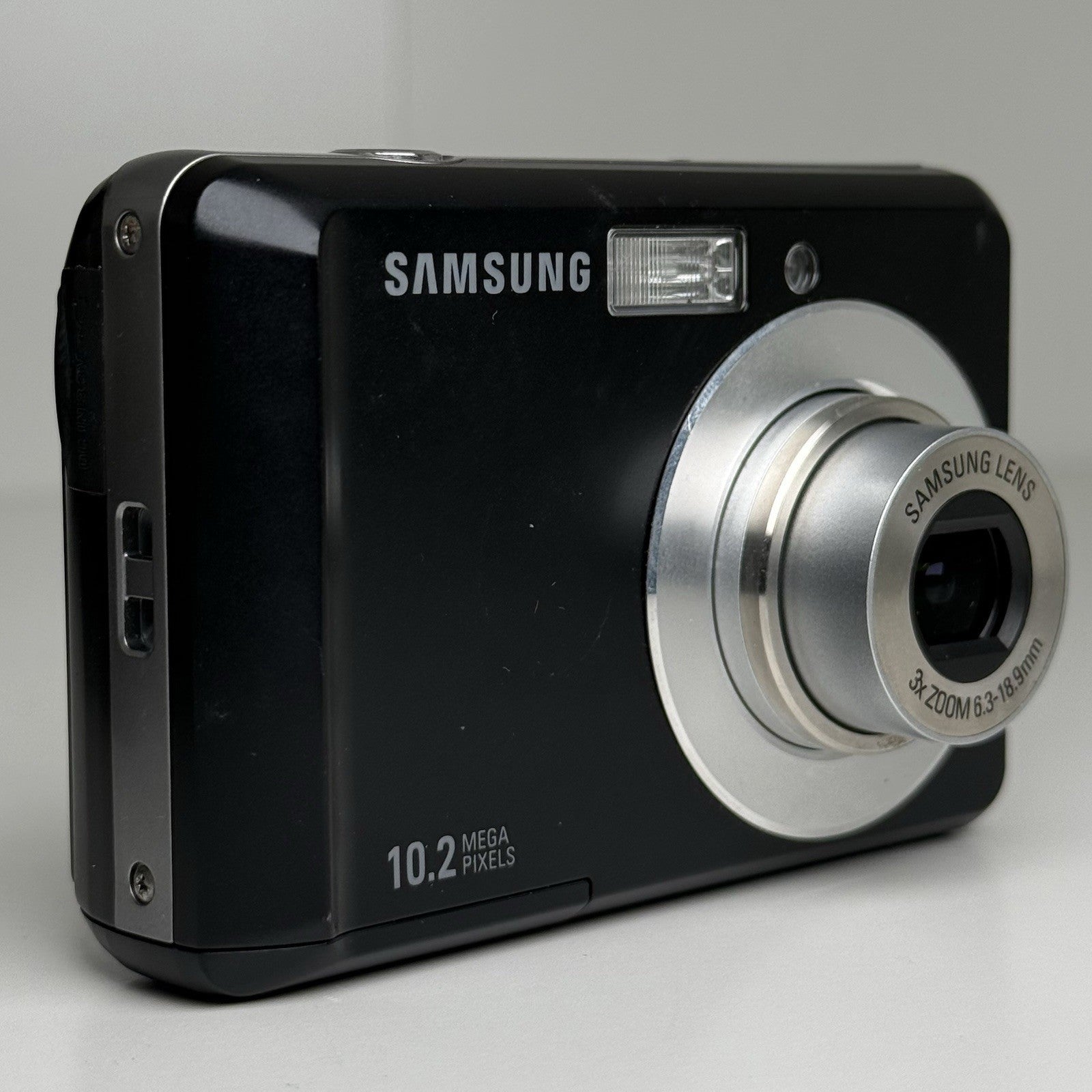 Samsung ES15 Black Compact Digital Camera