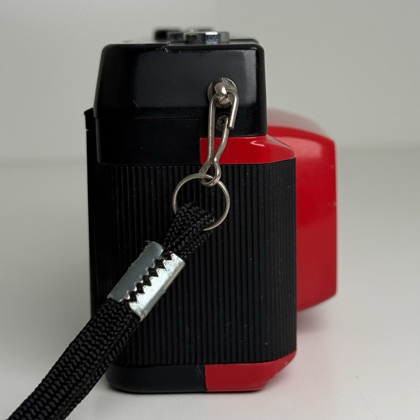 Hanimex 35 FX Red Compact 35mm Film Camera Point & Shoot