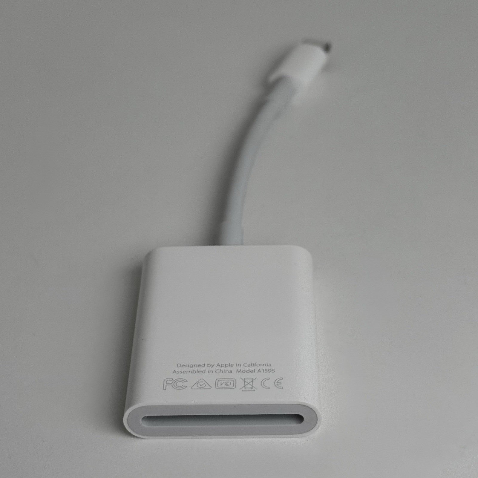 Apple Lightning to SD Card Reader A1595 GENUINE