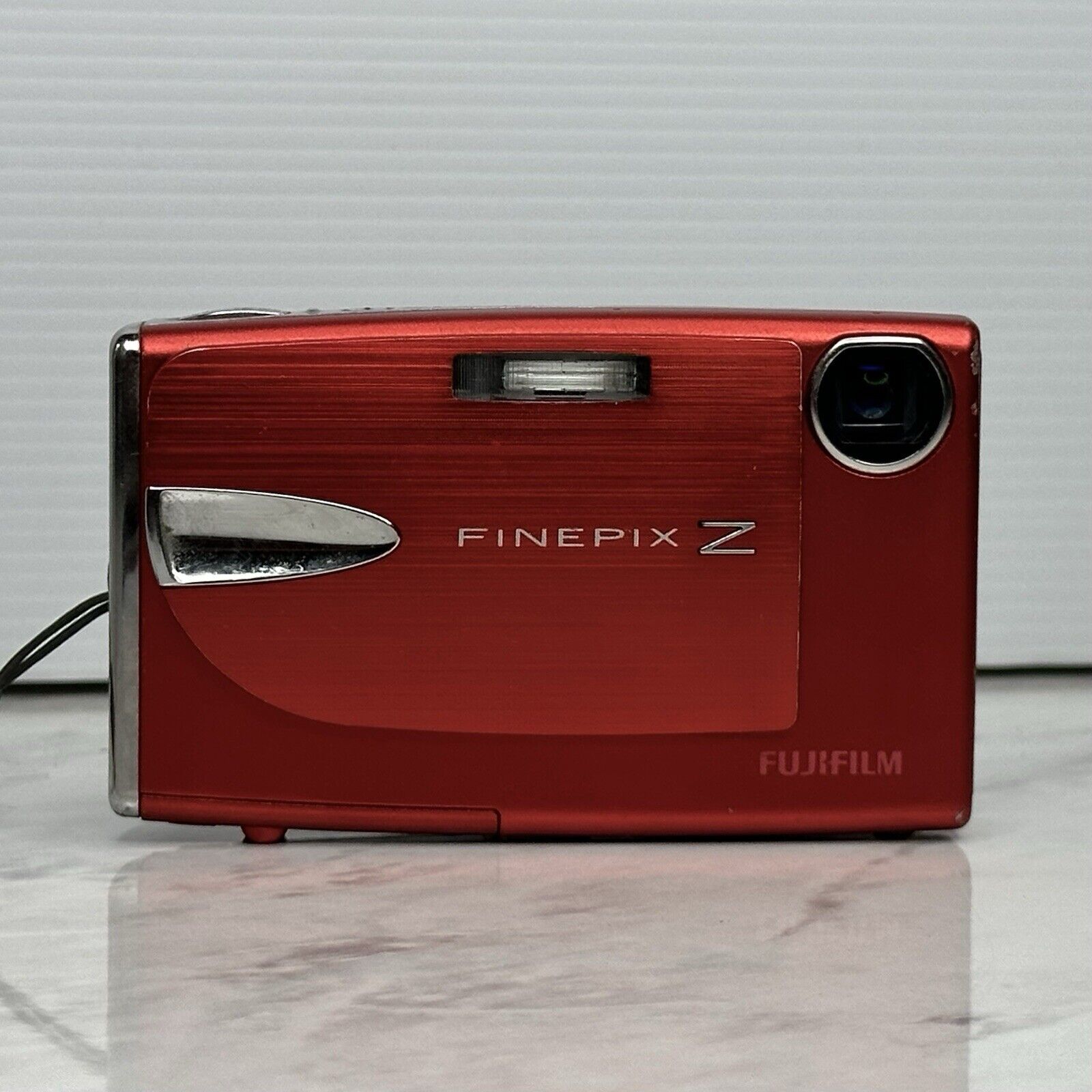 Fujifilm FinePix Z20fd 赤 Amazon | 富士フイルム デジタルカメラFinePix Z20fd レッド
