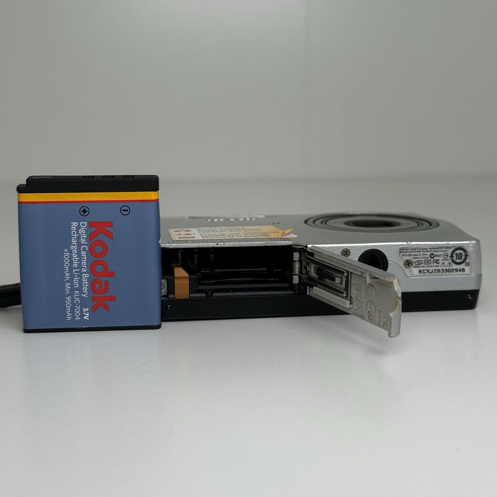 Kodak Easyshare M1093 IS Silver Compact Digital Camera
