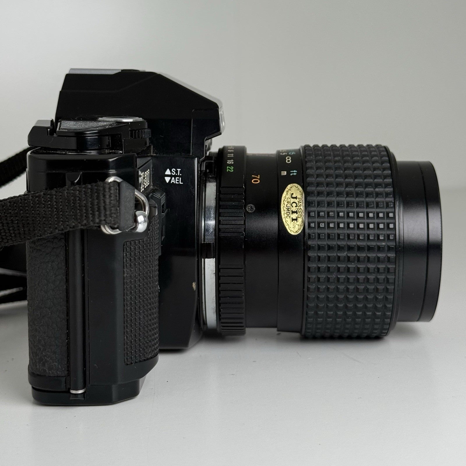 Minolta X-300 Black 35mm Film Camera & Tokina 35-70mm Lens UNTESTED