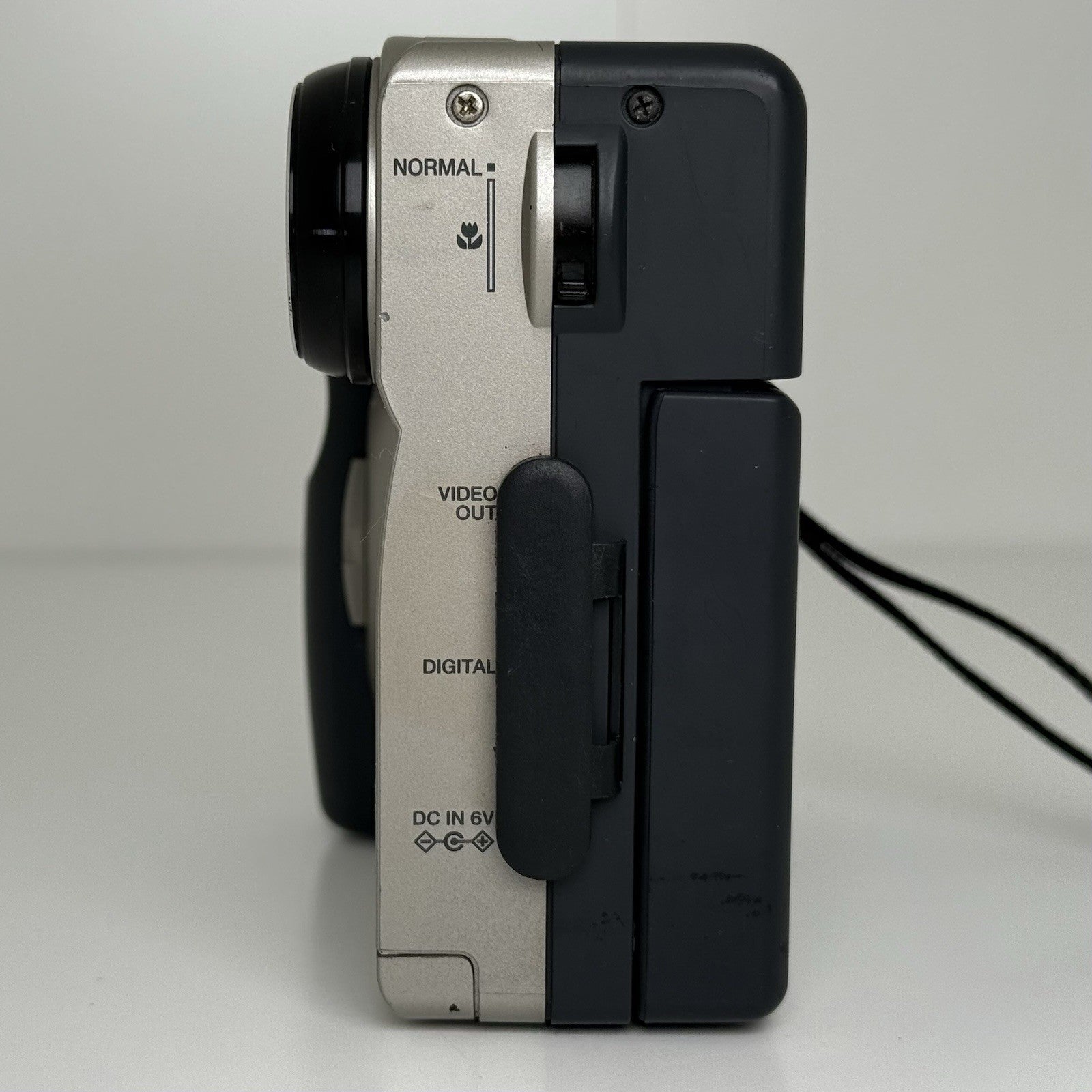 Canon PowerShot 350 Compact Digital Camera FOR PARTS!