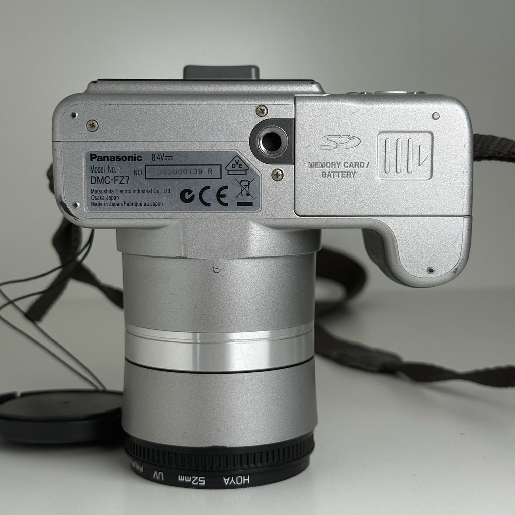 Panasonic Lumix DMC-F27 Silver Compact Digital Camera