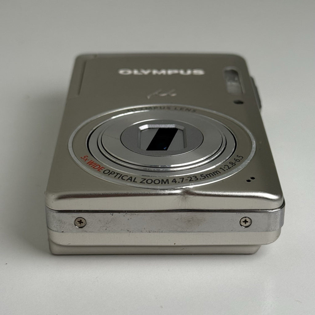 Olympus Stylus Mju 5010 Silver Compact Digital Camera FOR PARTS ONLY!