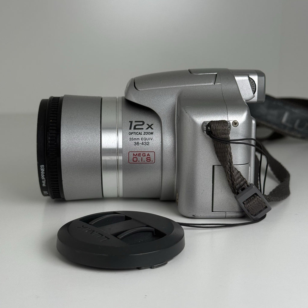 Panasonic Lumix DMC-F27 Silver Compact Digital Camera