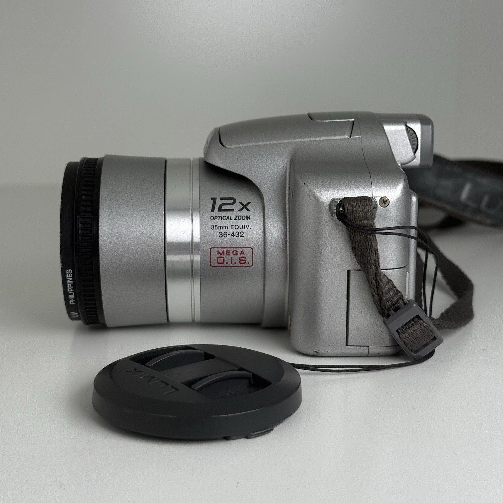 Panasonic Lumix DMC-F27 Silver Compact Digital Camera