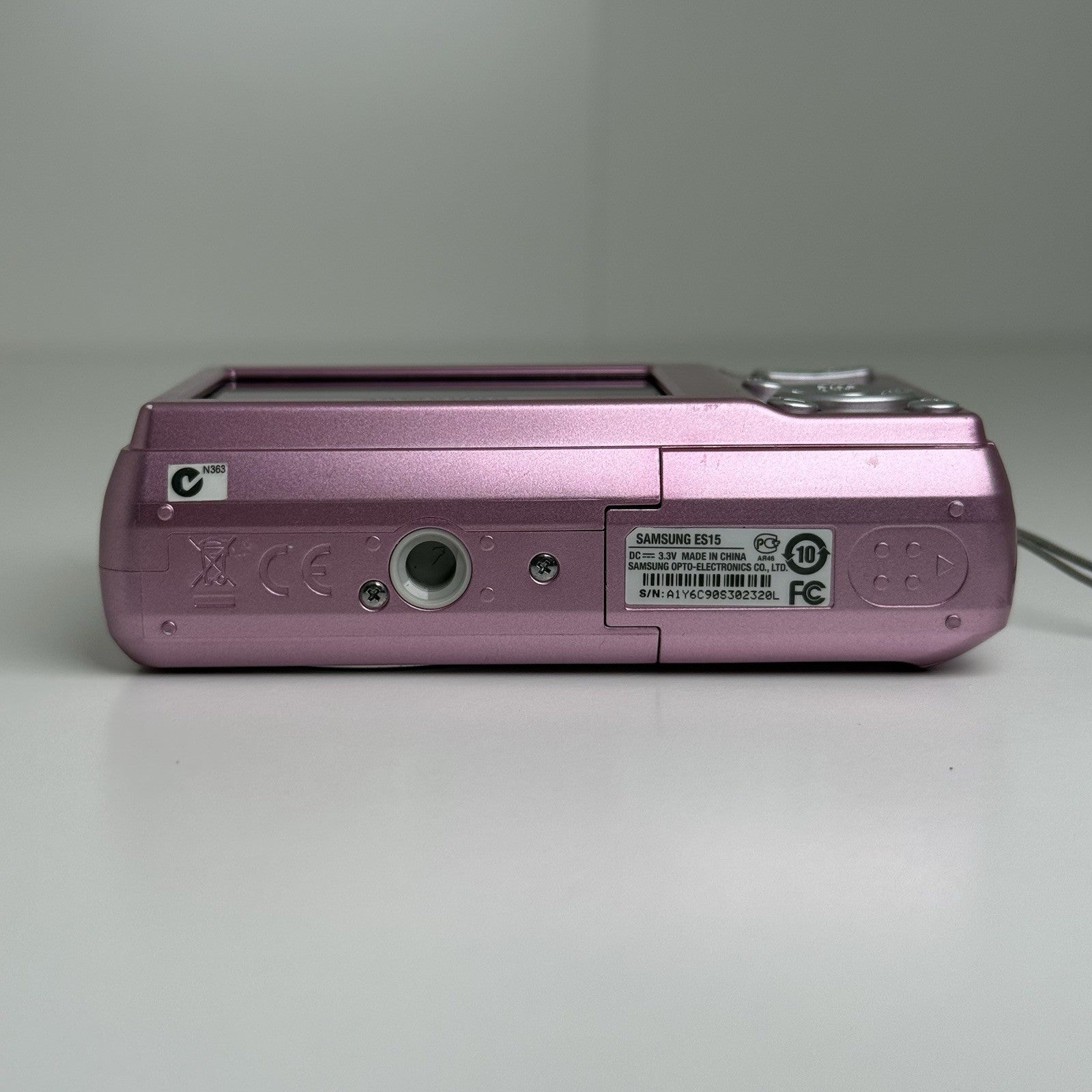 Samsung ES15 Pink Compact Digital Camera 10.2mp FOR PARTS!