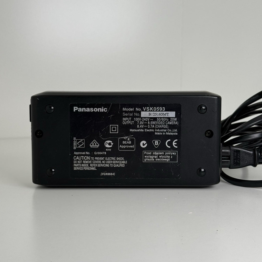 Panasonic NV-VZ10 VHS-C Camcorder Camera + Battery & Charger