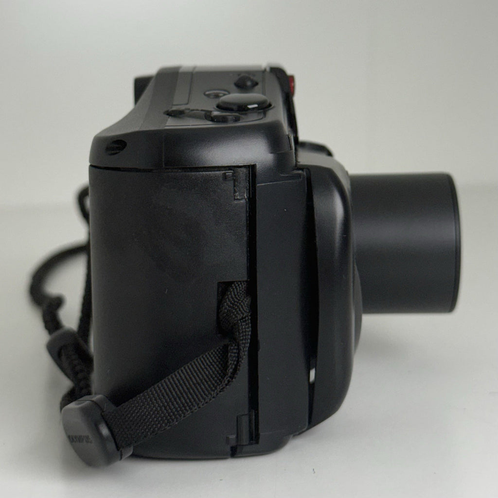 Olympus Superzoom 700 XB Vintage 35mm Film Camera FOR PARTS!
