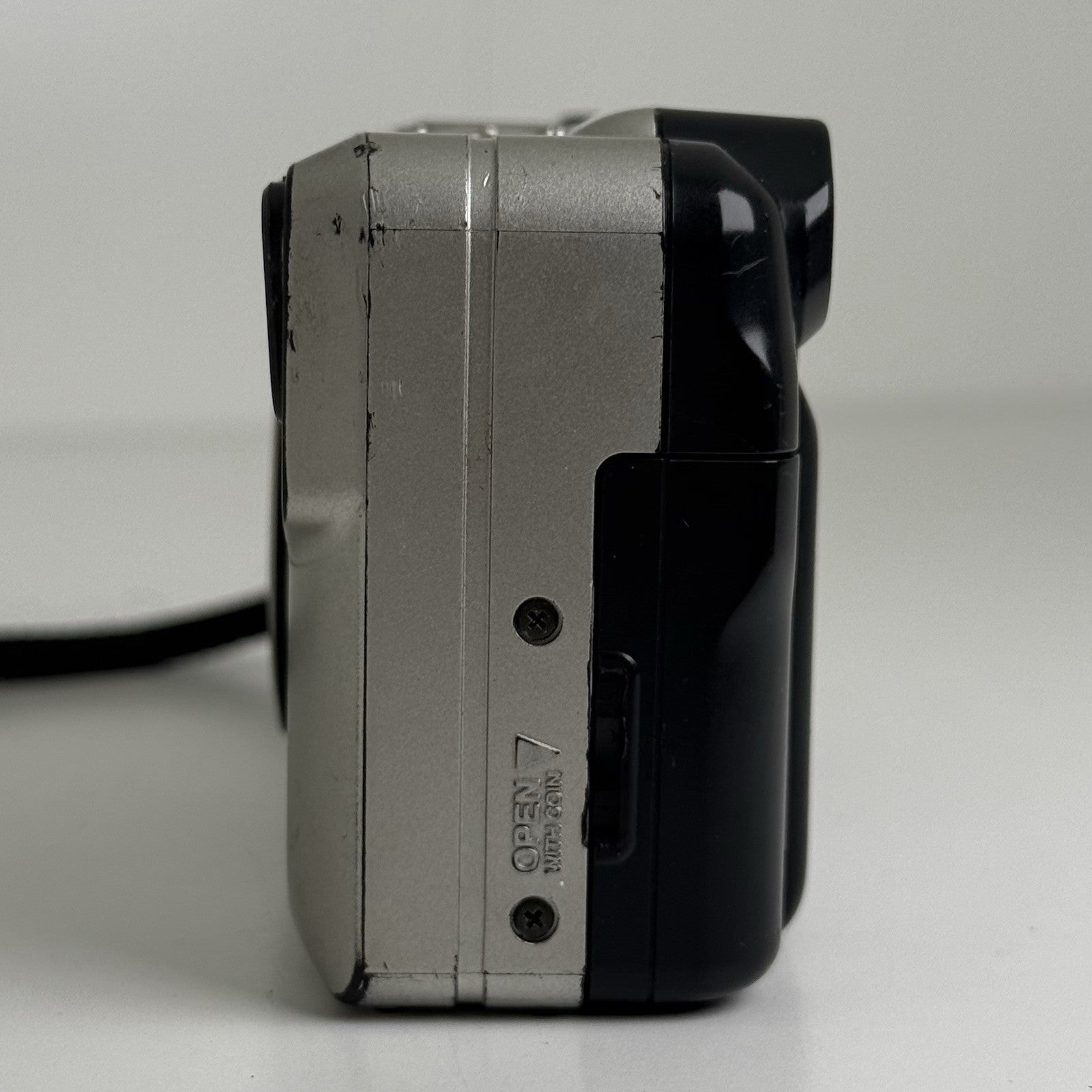 Ricoh R-70Q Camera 35mm Point and Shoot Film Camera