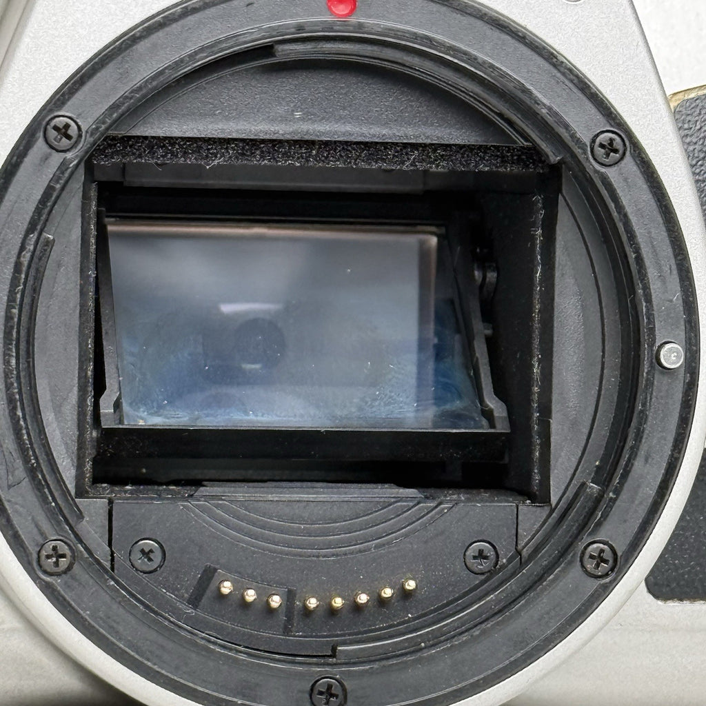 Canon EOS 500n 35mm SLR Film Camera Body Only