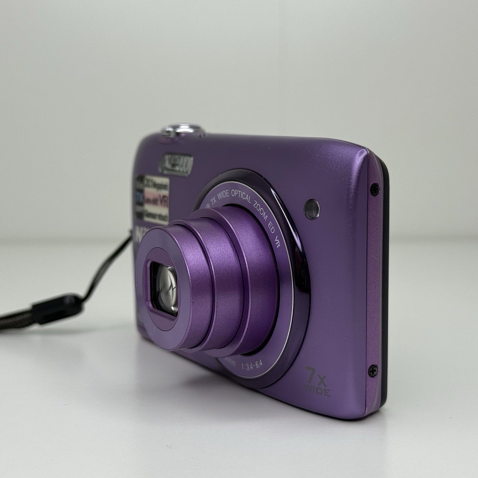 Nikon Coolpix S3500 Purple Compact Digital Camera + Case