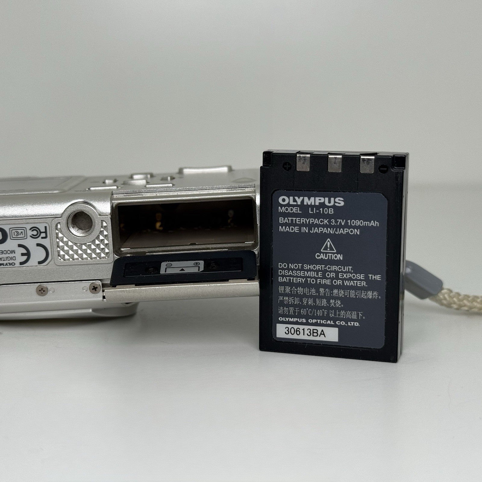 Olympus Stylus 400 Silver Compact Digital Camera