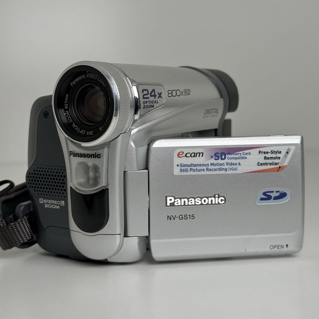 Panasonic NV-GS15 MiniDv Digital Camcorder w/ Battery & Charger