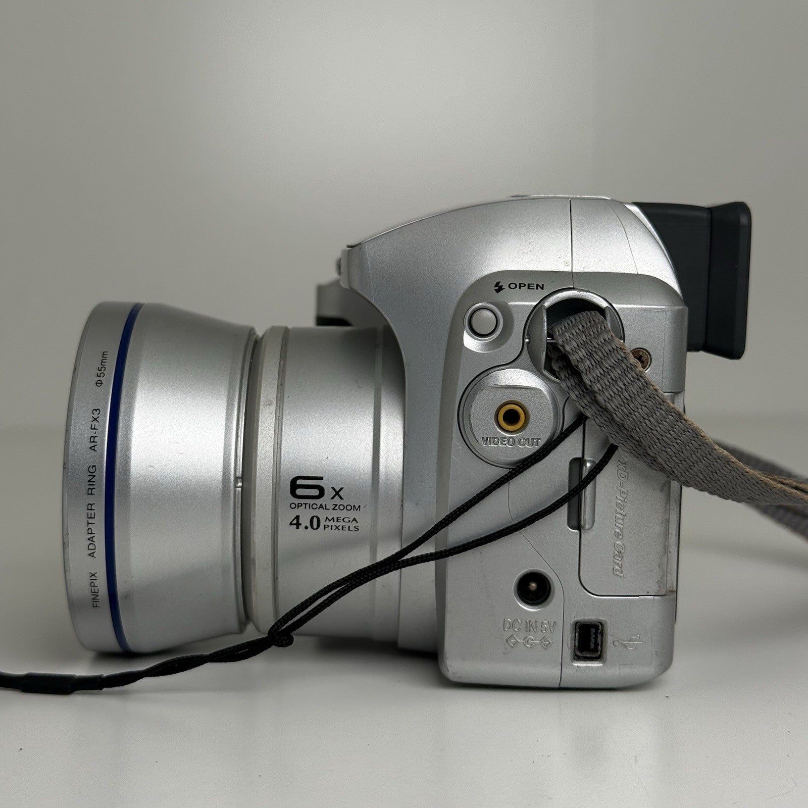 Fujifilm Finepix S3500 Silver Compact Digital Camera