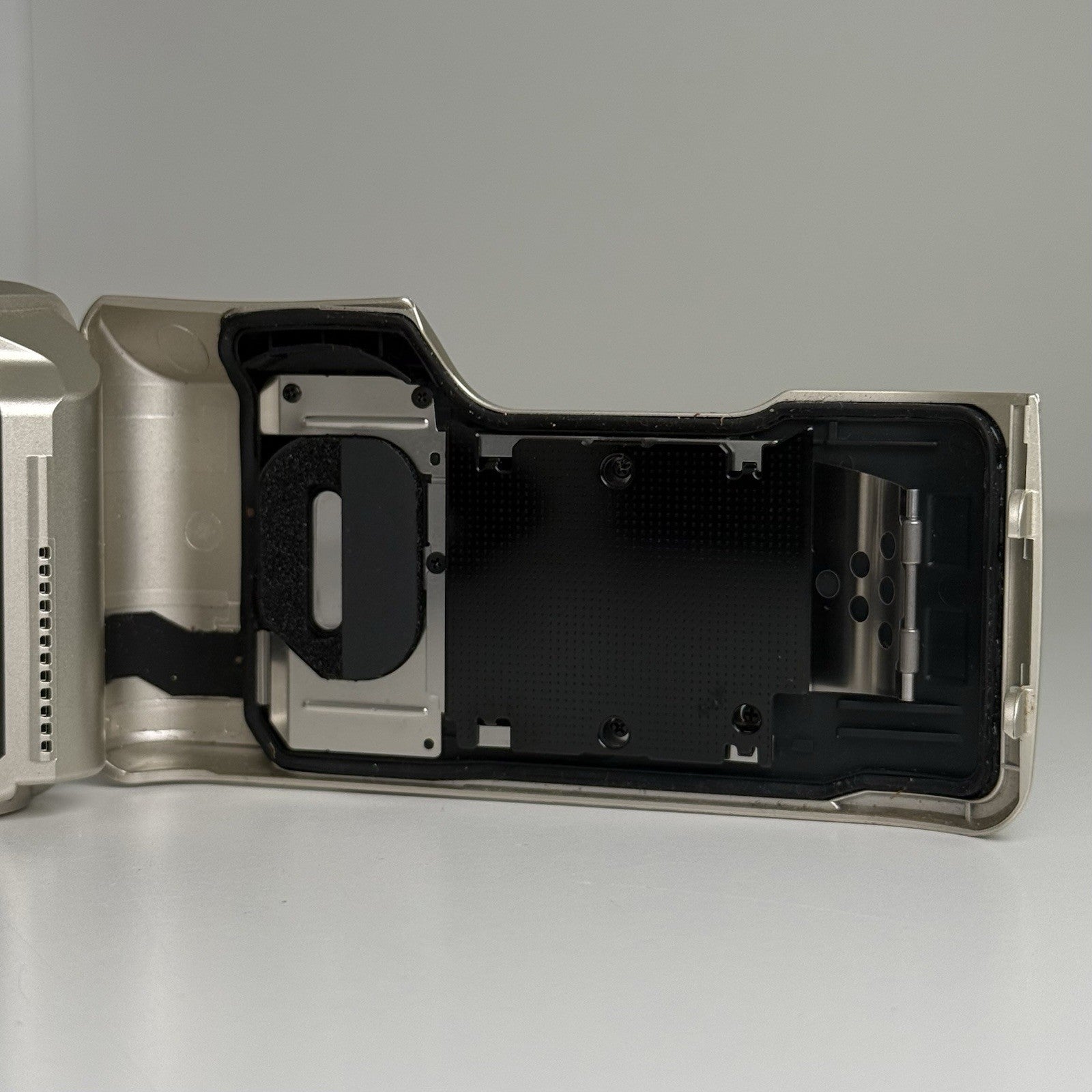 Olympus μ mju Stylus III 150 Point & Shoot 35mm Film Camera