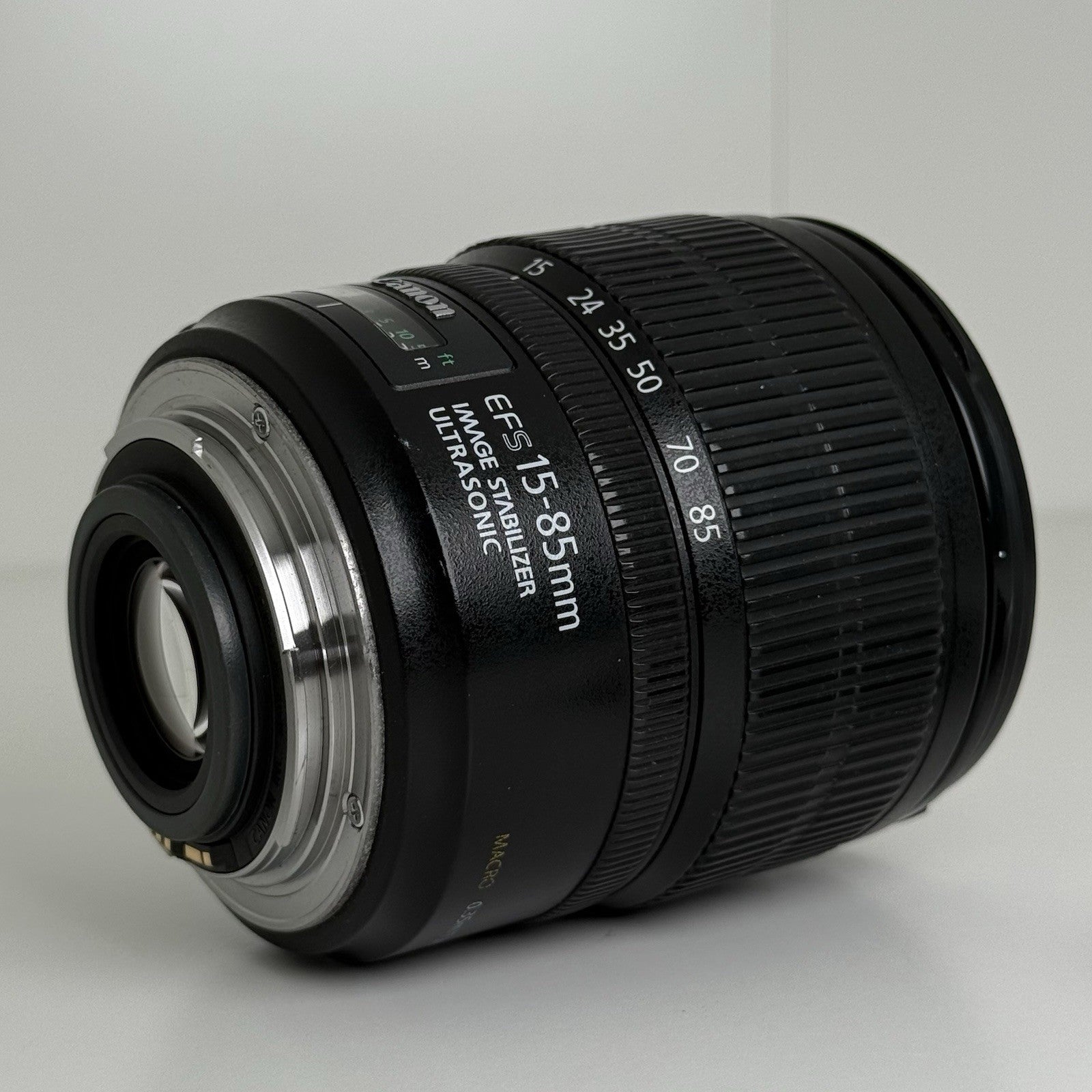 Canon Zoom Lens EF-S 15-85mm F/3.5-5.6 IS USM