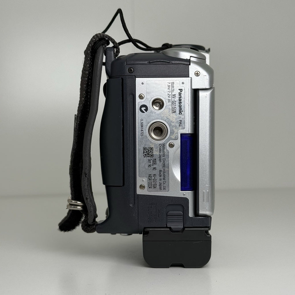 Panasonic NV-GS15 MiniDv Digital Camcorder w/ Battery & Charger