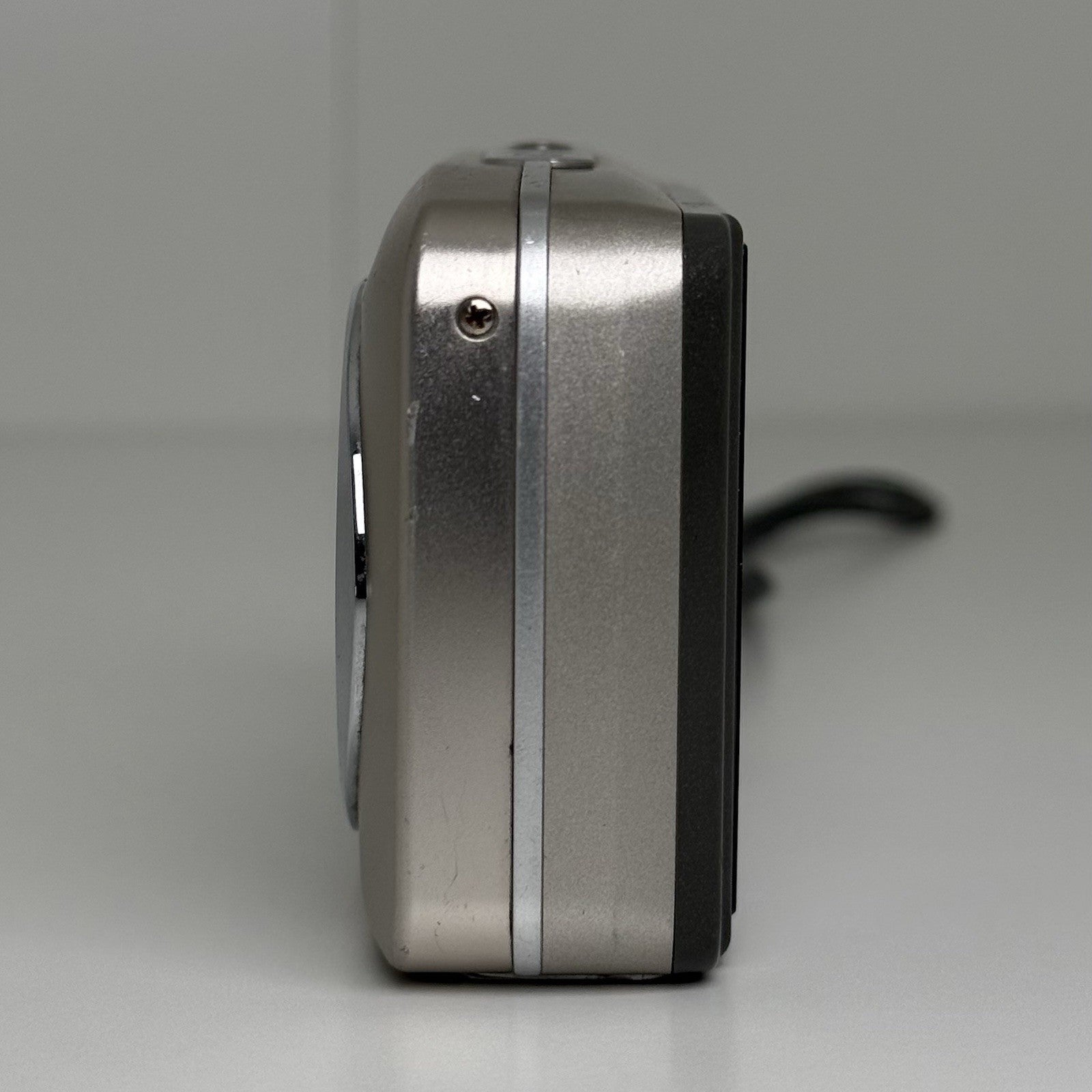 Olympus Stylus 600 Bronze Compact Digital Camera