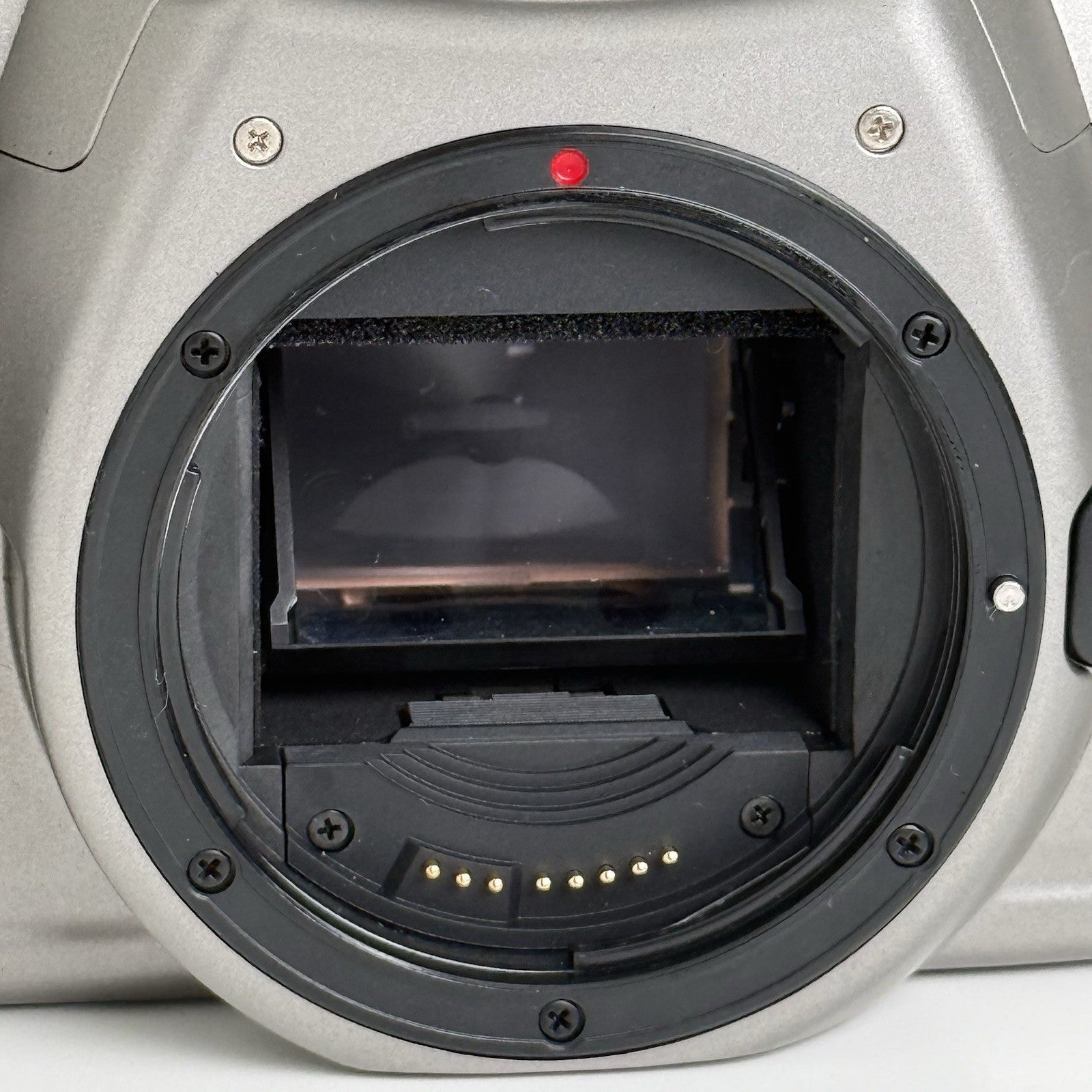 Canon EOS 3000n Vintage 35mm Film Camera w/ Canon 28-80mm Lens