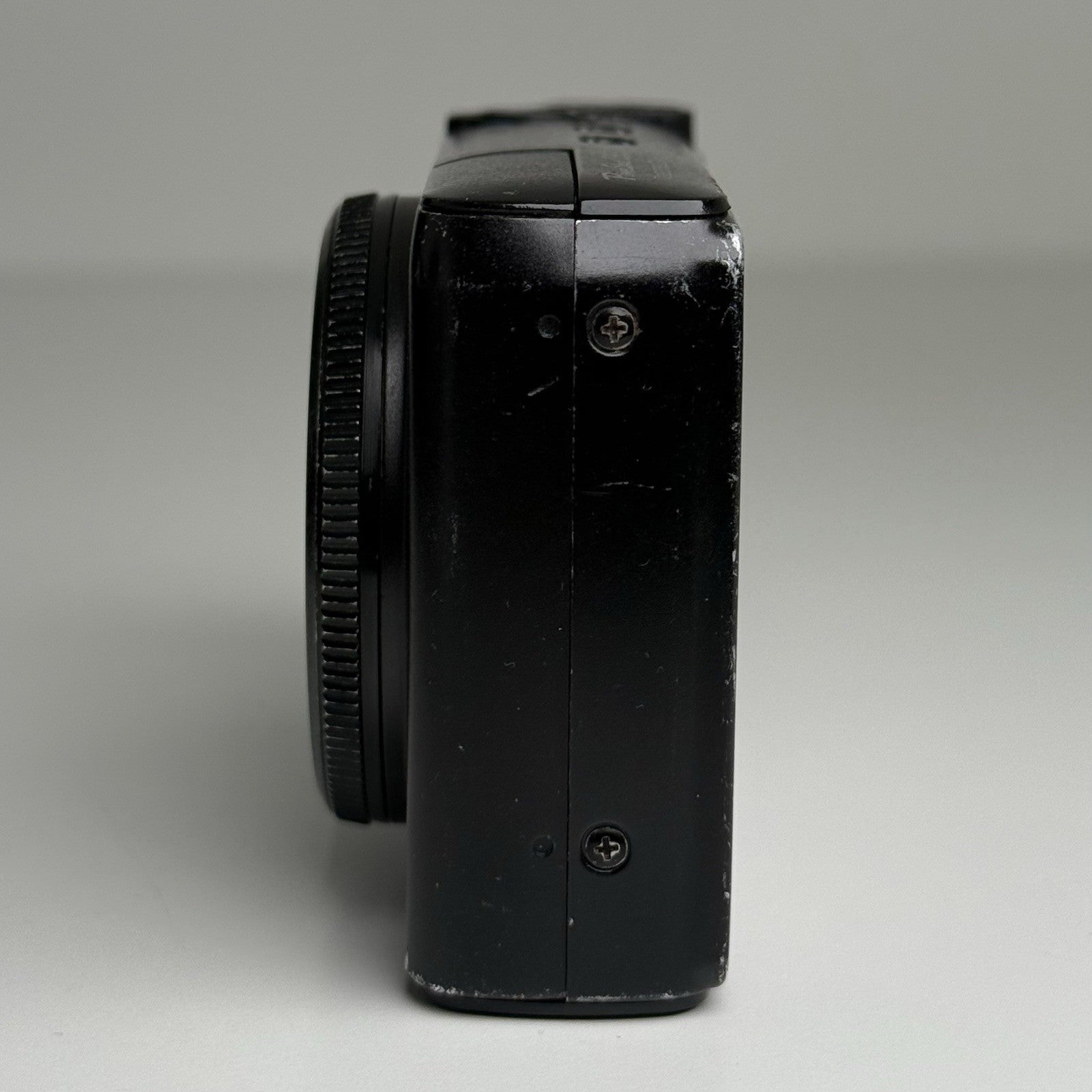 Canon PowerShot S90 Black Compact Digital Camera + Charger