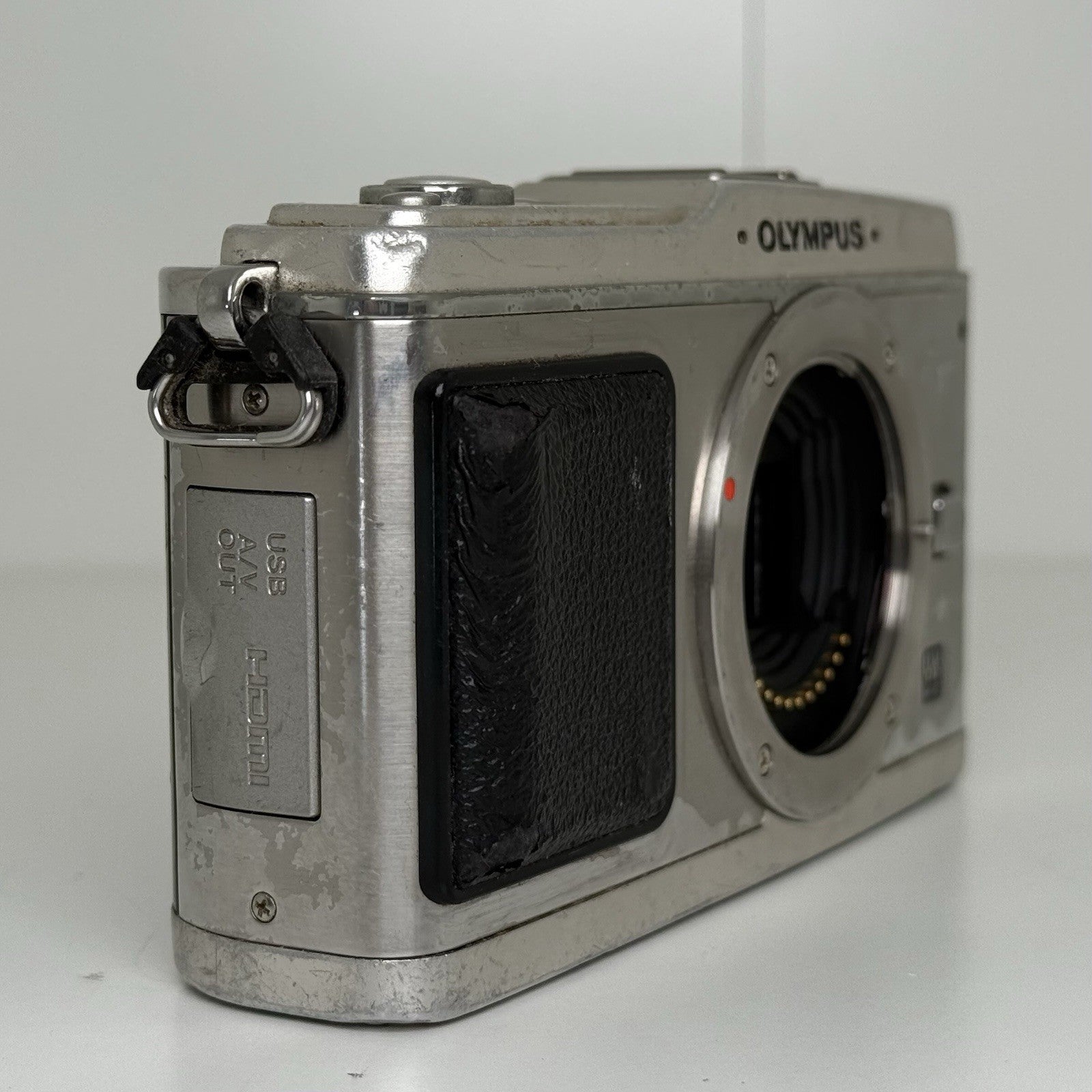 Olympus Pen E-P1 Silver Black Camera Body Only UNTESTED