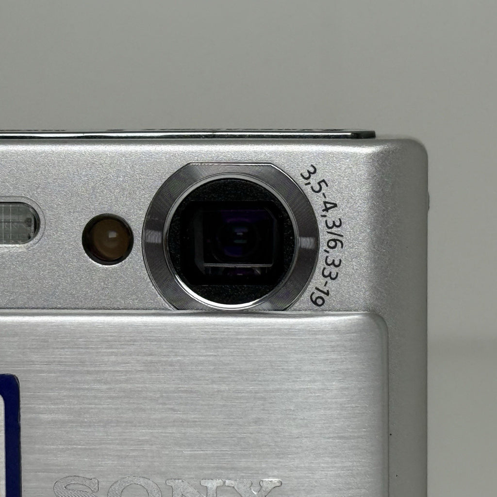 Sony CyberShot DSC-T70 Silver Compact Digital Camera