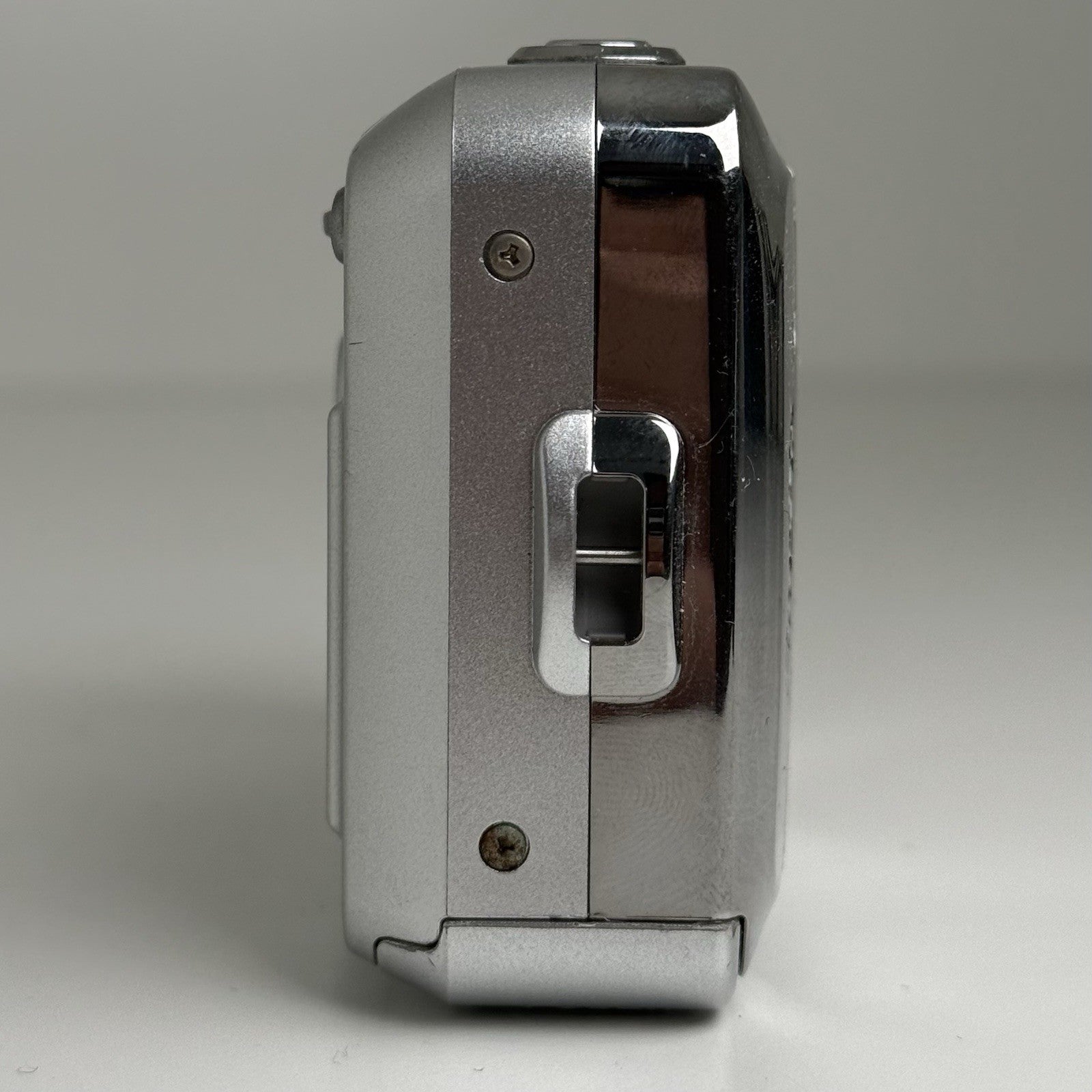 Fujifilm Finepix A500 Silver Compact Digital Camera UNTESTED FOR PARTS ONLY!