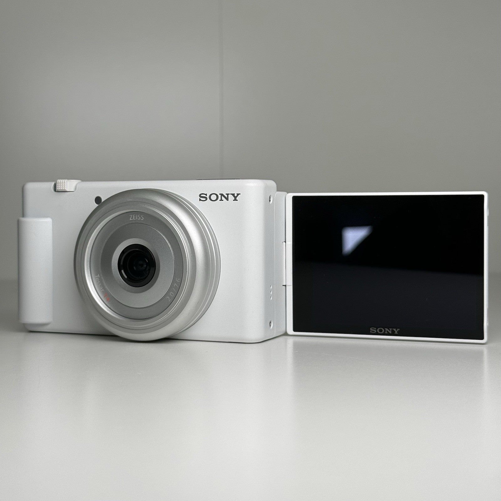 Sony ZV-1F White Compact Digital Vlog Camera with Box + More