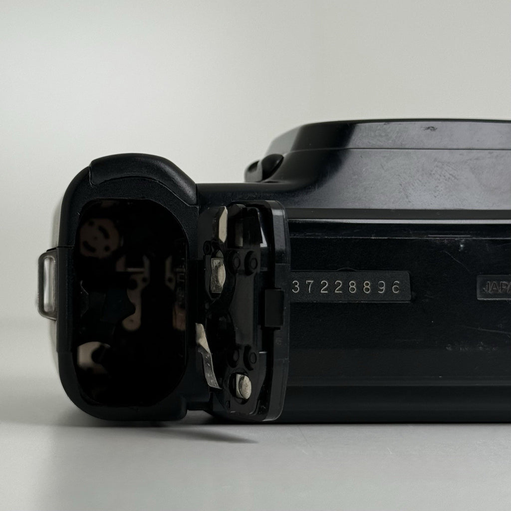 Minolta AF-DL 35mm Film Point & Shoot Black Compact Camera FOR PARTS ONLY!