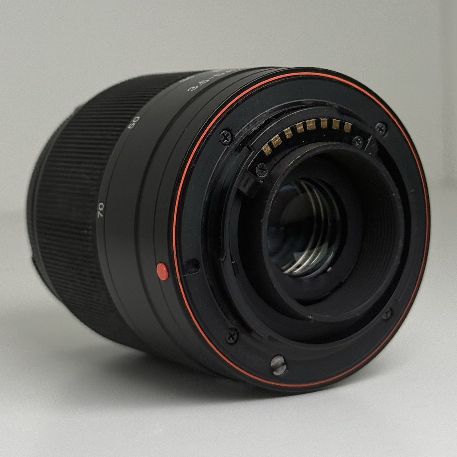 Sony DT 18-70mm f/3.5-5.6 Macro Zoom Lens Black A Mount