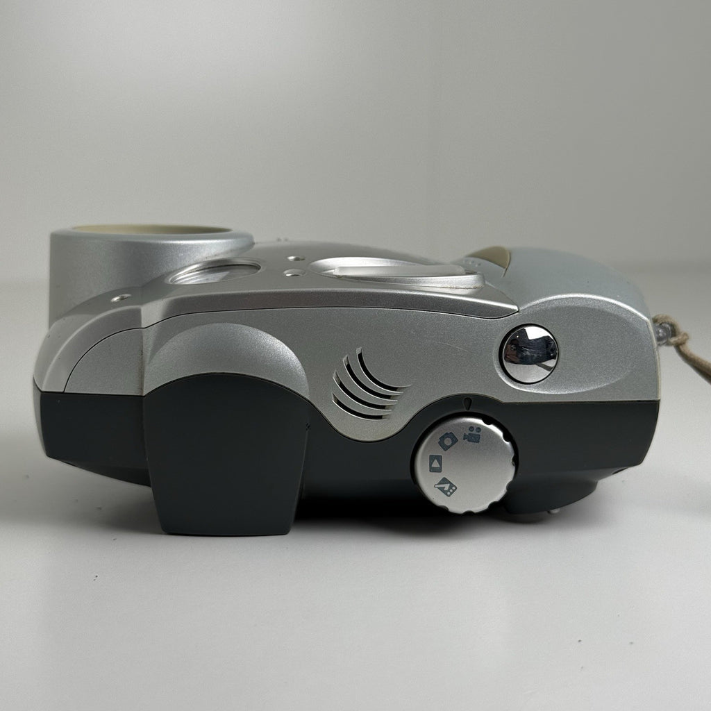 Kodak DX3600 Silver Compact Digital Camera + Case